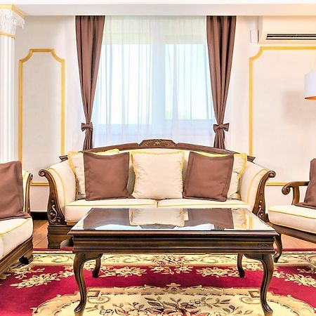 My Hotel Apartments Bucarest Esterno foto