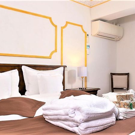 My Hotel Apartments Bucarest Esterno foto