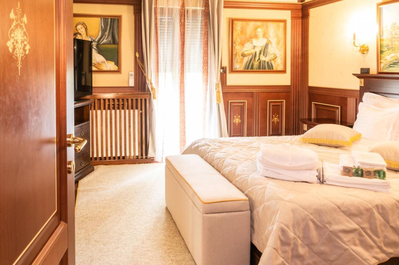 My Hotel Apartments Bucarest Esterno foto